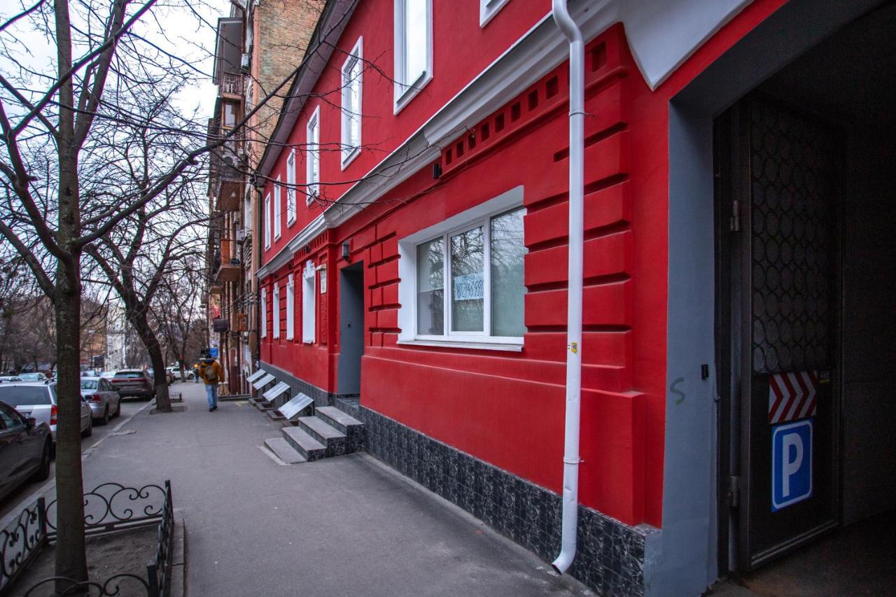 P2B Hostel & Bar Kiev Eksteriør billede